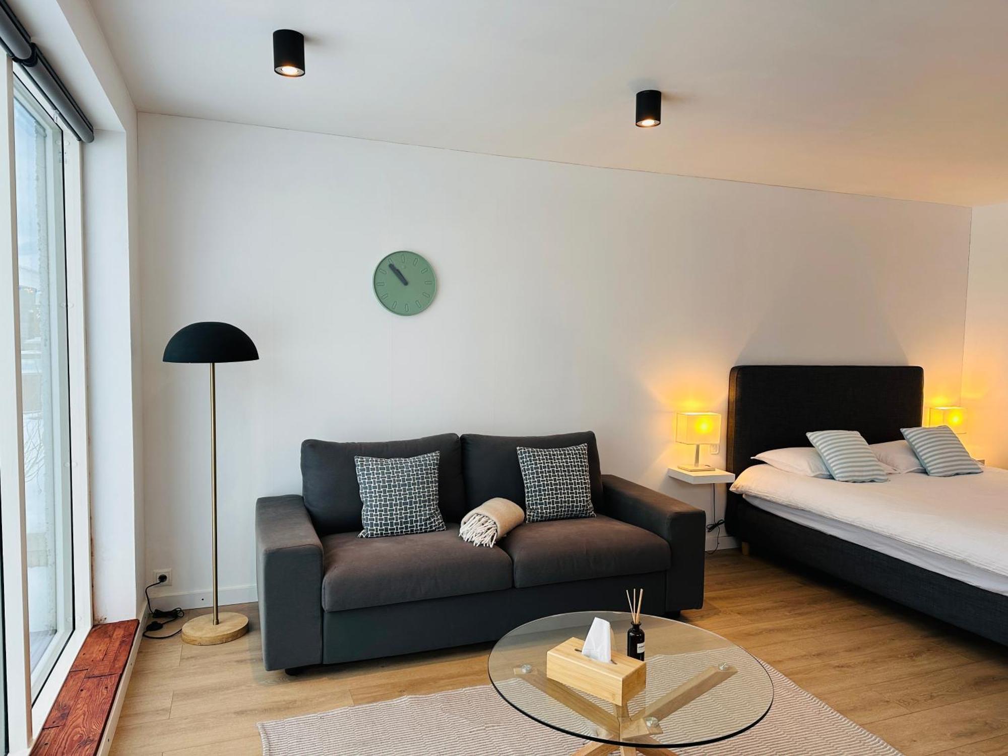 Готель Waterfront Fjord House Arskogssandur Номер фото