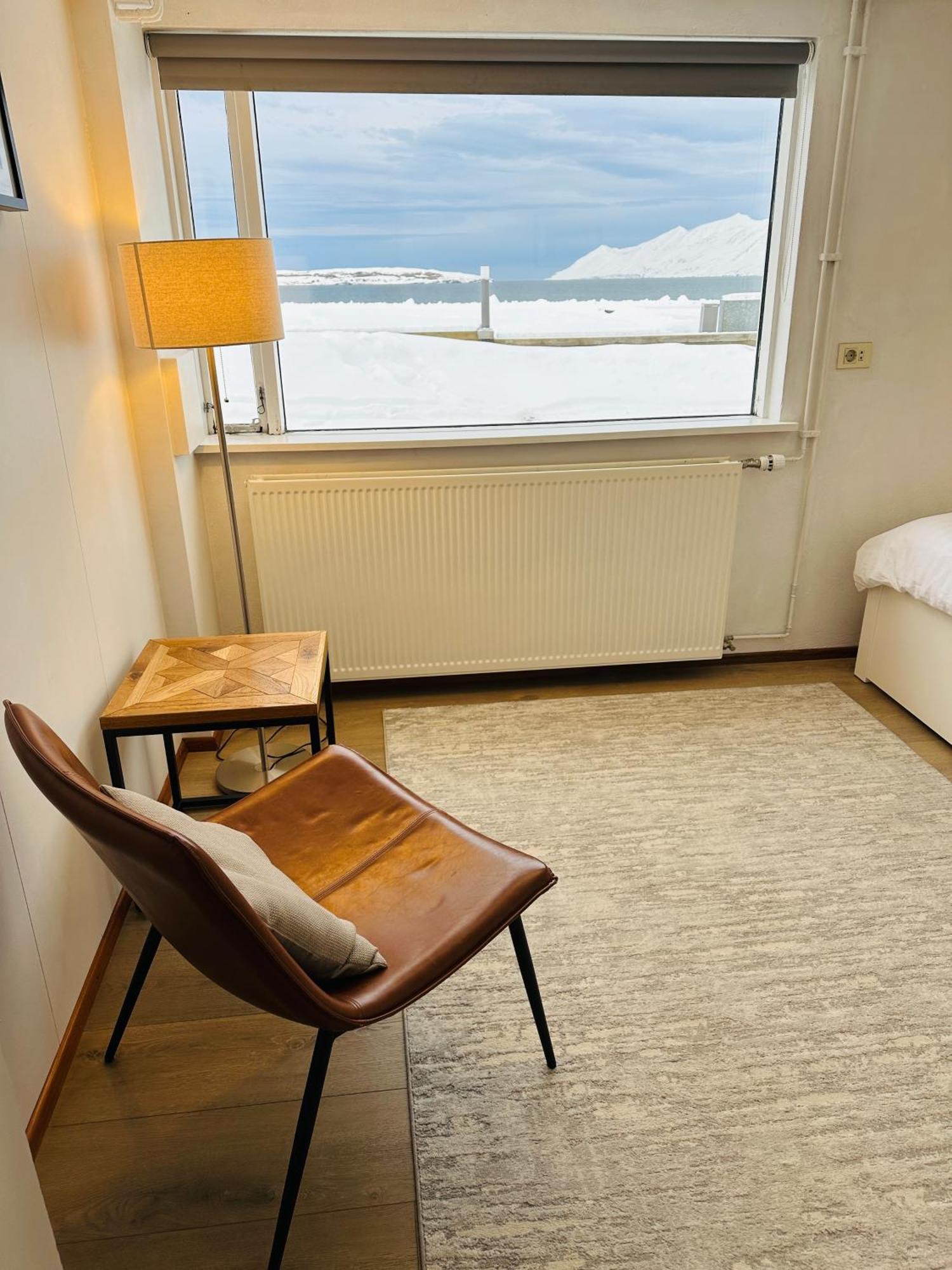 Готель Waterfront Fjord House Arskogssandur Номер фото